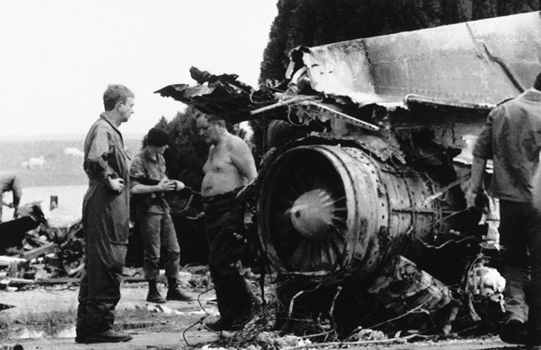 Сбежавший самолет. Деревня Вевельгем (Бельгия), 4 июля 1989 года. Вряд ли, отправляясь на отдых в сельскую местность, вы задумывались, какова вероятность, что на вашу голову упадет самолет. Это