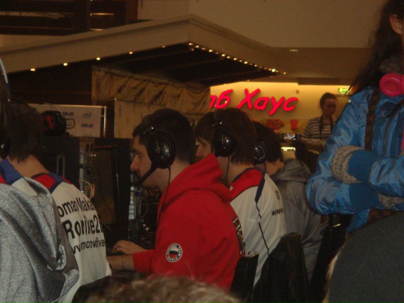 Толик Котеленец | Москва